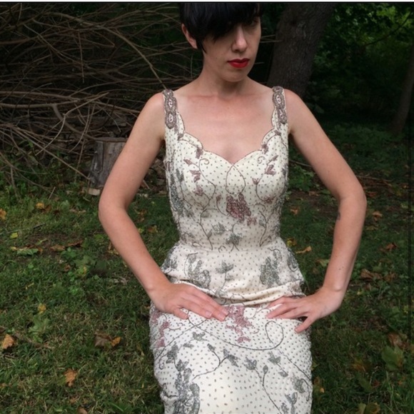 Mignon high End Designer Heavily Beaded Evening Gown Dress - Picture 2 of 9